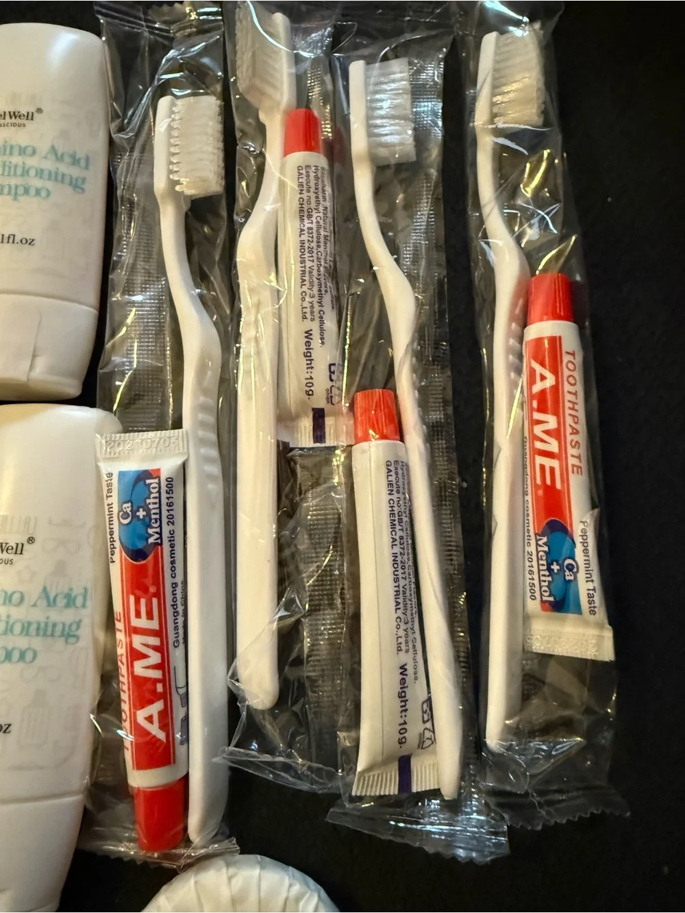Travel toiletries - 4 sets